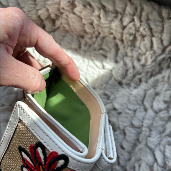 COACH NWT Vintage Limited Edition straw/leather/embroidery bee & flowers wallet - Picture 10 of 16